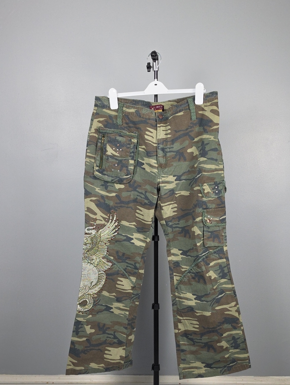 RARE VTG Y2K Neeso Camo Embroidered Embellished Cargo Wide Leg Pants Size 20